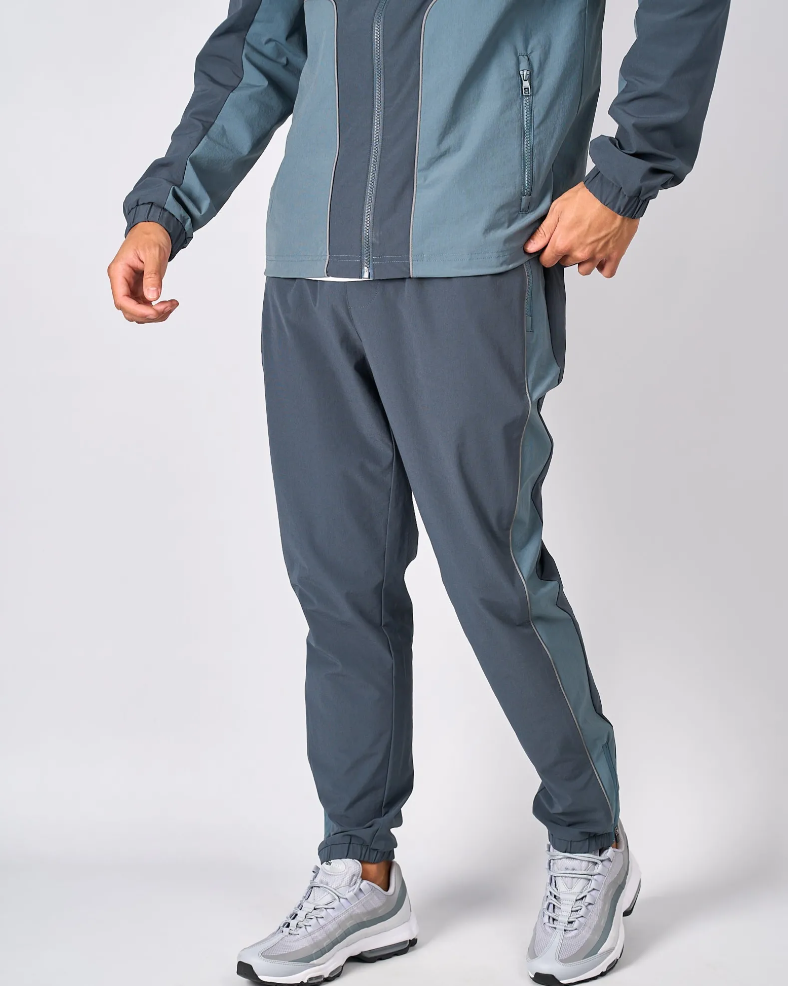 Urban Slate Trail Reflect Pant